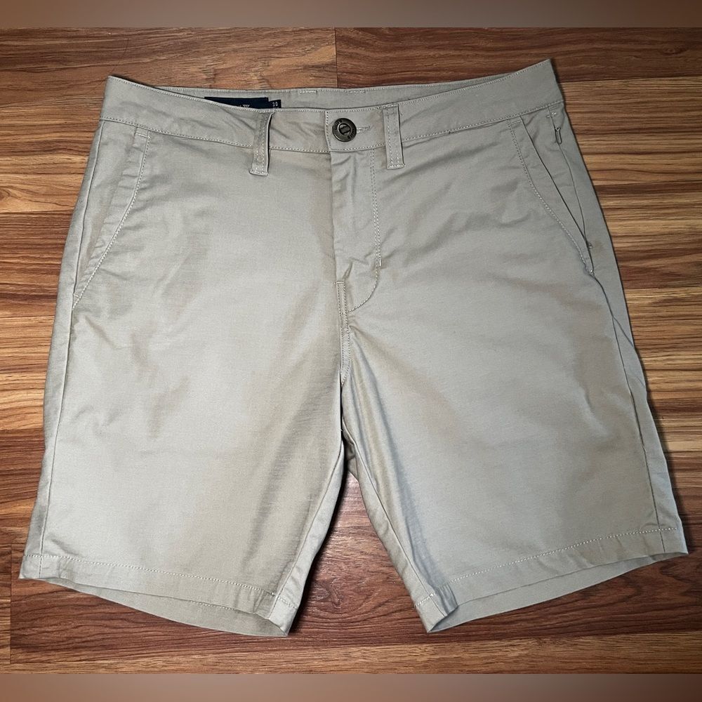 Roark Porter Short Men's Size 30 khaki